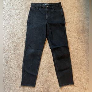 Hollister Ultra High Rise Mom Jeans